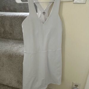 Alo Airbrush Dress in White. Size Medium